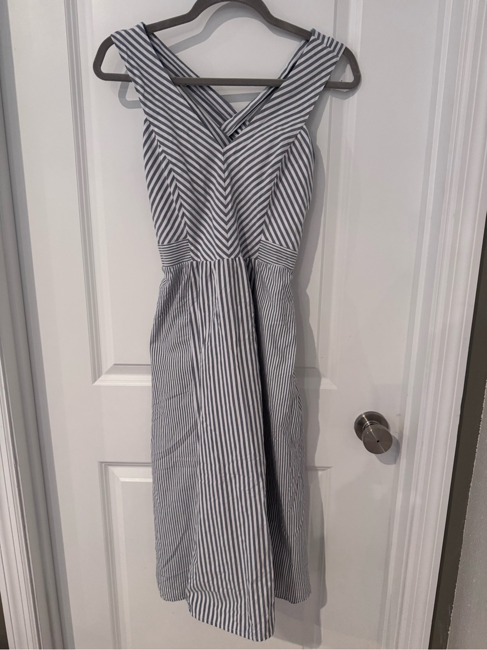 Sugar Lips Striped V-Neck Sleeveless Midi Dress - Blue & White